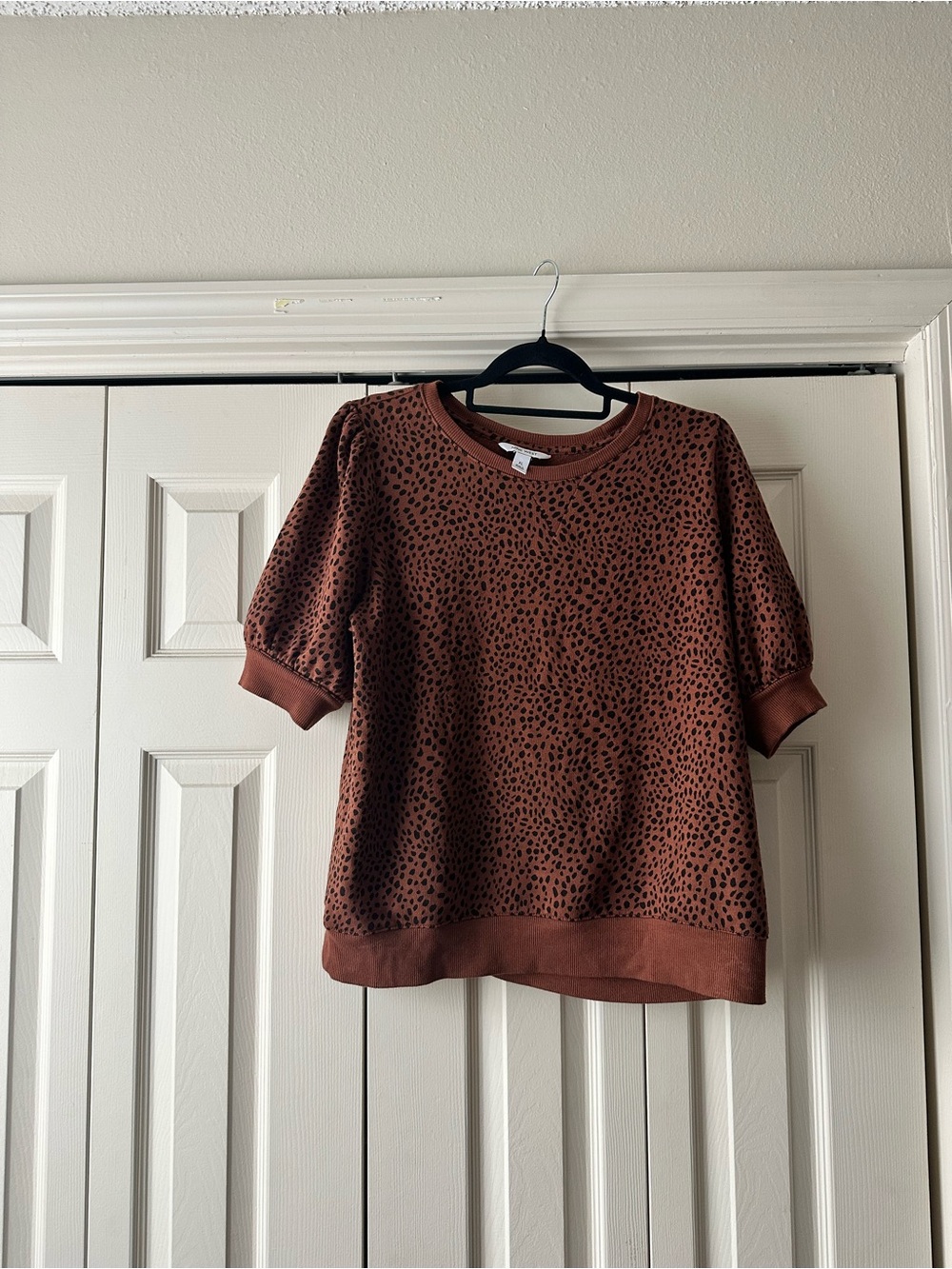 Nine West Rust Brown Short Sleeve Animal-Print Pullover